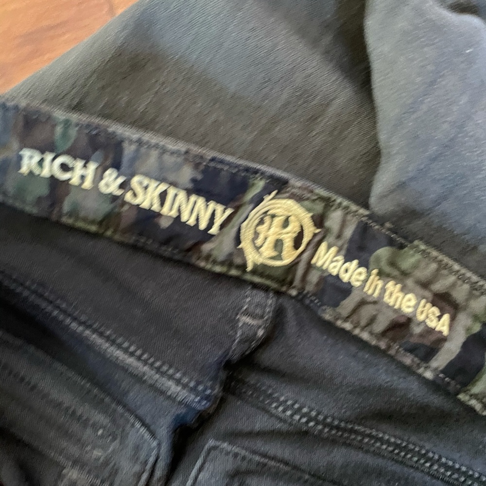 Rich and Skinny jeans, stretch, Sz 23